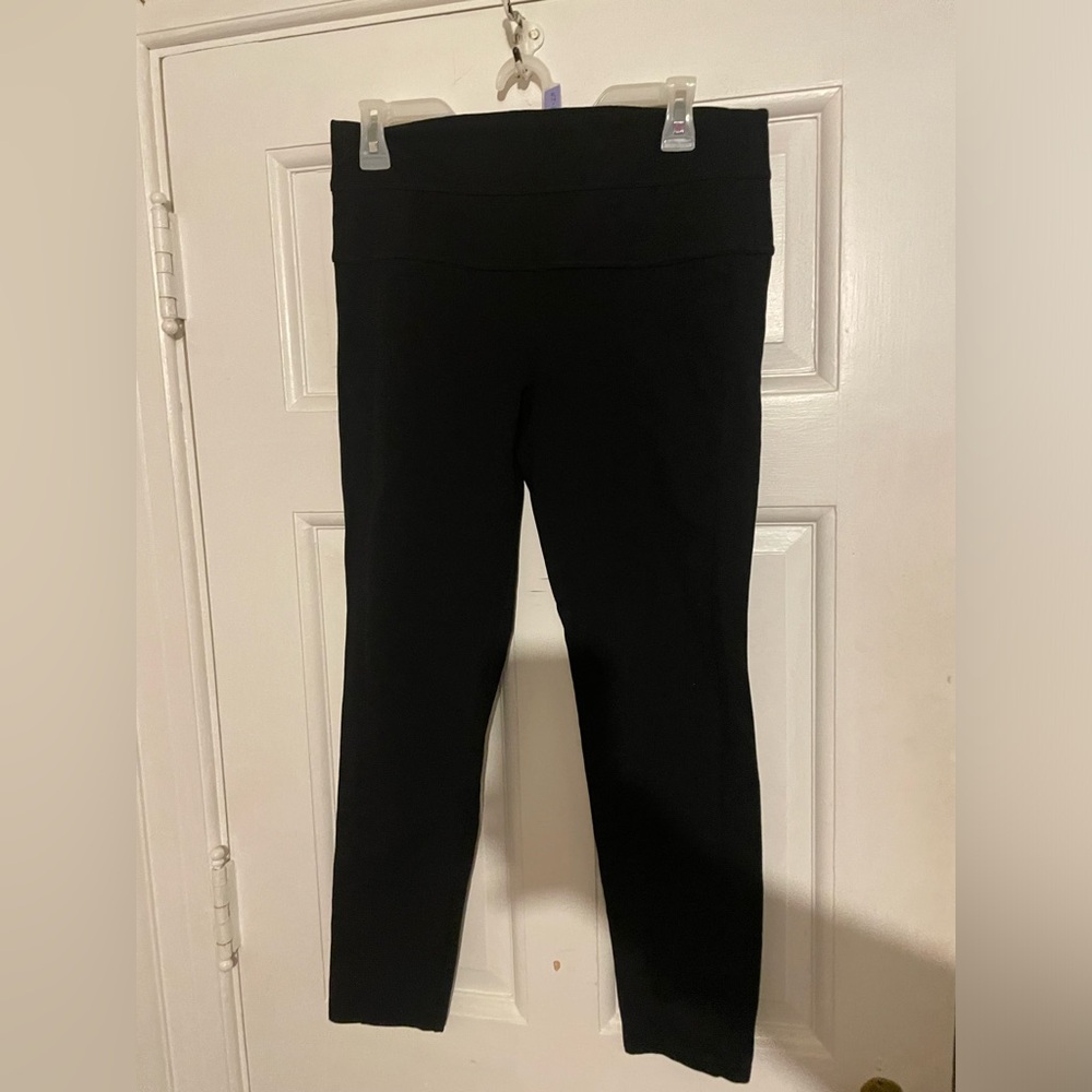 Celebrity Pink Leggings - Picture 2 of 6